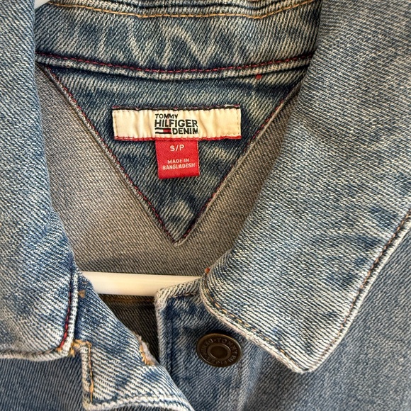 Tommy Hilfiger Light Blue Denim Jacket - Picture 3 of 7